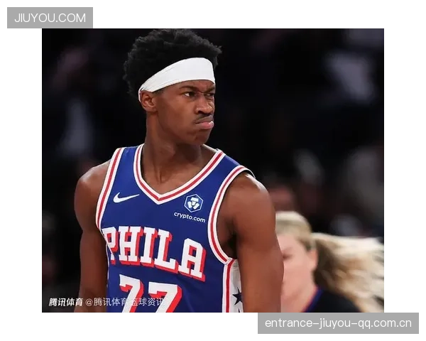 埃奇库姆的打球风格：从“怪兽”到“球王”的转变——球迷们为何如此热议